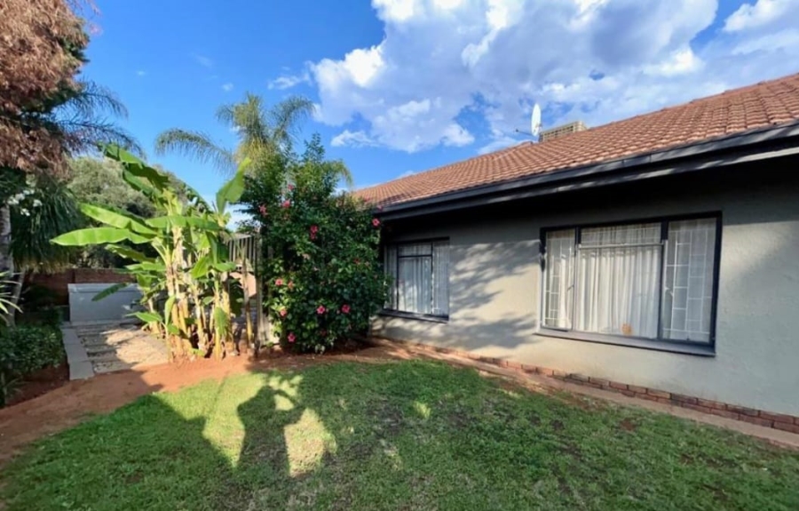 4 Bedroom Property for Sale in Carters Glen Northern Cape
